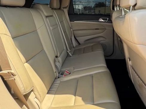 Used 2022 Jeep Grand Cherokee Limited RWD image 15
