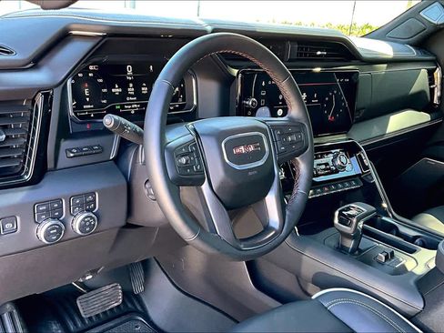 Used 2025 GMC Sierra 1500 AT4X image 17