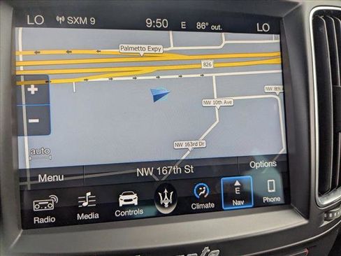 Used 2018 Maserati Levante GranSport image 29