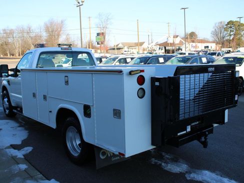 Used 2009 Ford F350 XL image 4