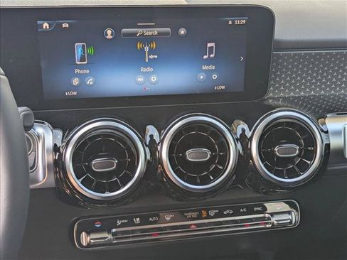 Used 2026 Mercedes-Benz GLB 250 image 11