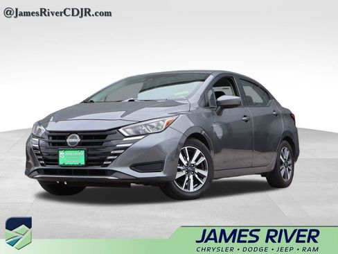Used 2023 Nissan Versa SV FWD image 1