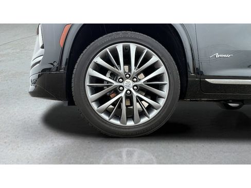 Certified 2025 Buick Enclave Avenir w/ Super Cruise Package AWD/4WD image 34