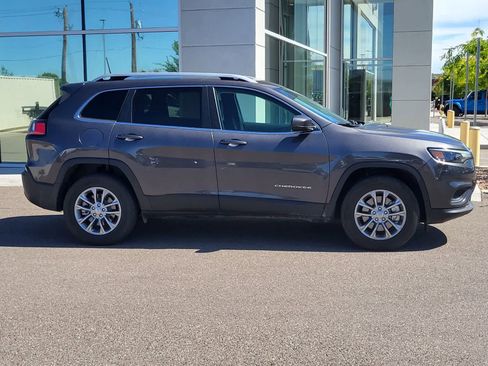 Used 2019 Jeep Cherokee Latitude Plus w/ Comfort/Convenience Group AWD/4WD image 4