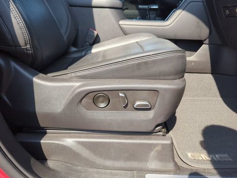 Used 2023 GMC Sierra 1500 Denali AWD/4WD image 36
