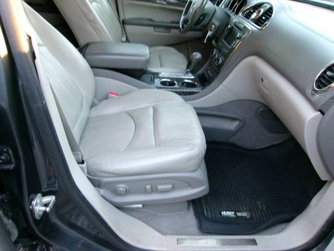 Used 2014 Buick Enclave Premium w/ Trailering Provision Package image 3