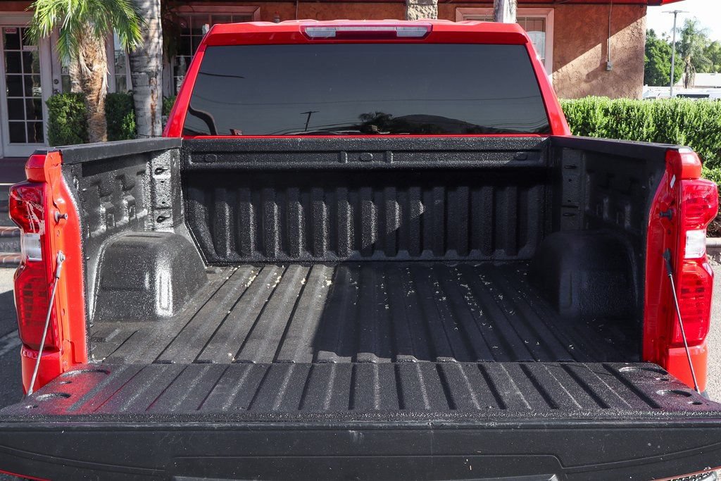 Used 2023 Chevrolet Silverado 1500 Custom AWD/4WD image 8
