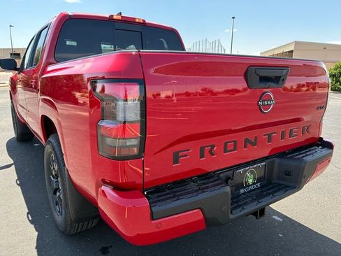 New 2026 Nissan Frontier SV w/ SV Convenience Package AWD/4WD image 4