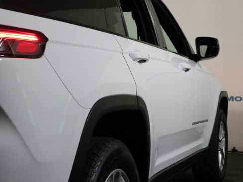 New 2026 Jeep Grand Cherokee Laredo X AWD/4WD image 5