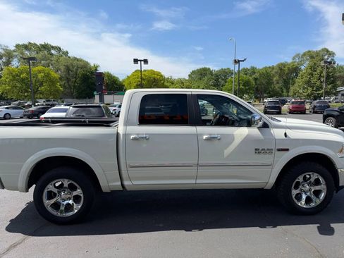 Used 2017 RAM 1500 Laramie w/ Convenience Group AWD/4WD image 7
