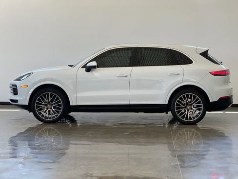 Used 2020 Porsche Cayenne image 4