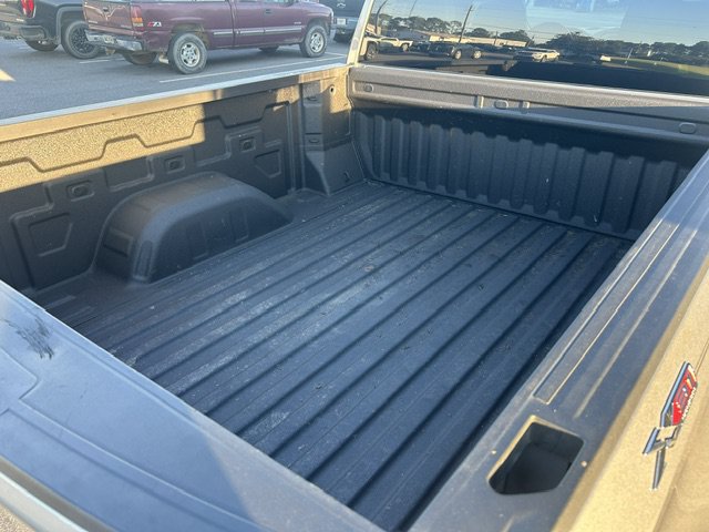 Used 2023 GMC Sierra 1500 Pro w/ Pro Value Package AWD/4WD image 10