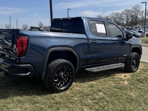 Used 2019 GMC Sierra 1500 AT4 w/ Off Road Performance Package image 3