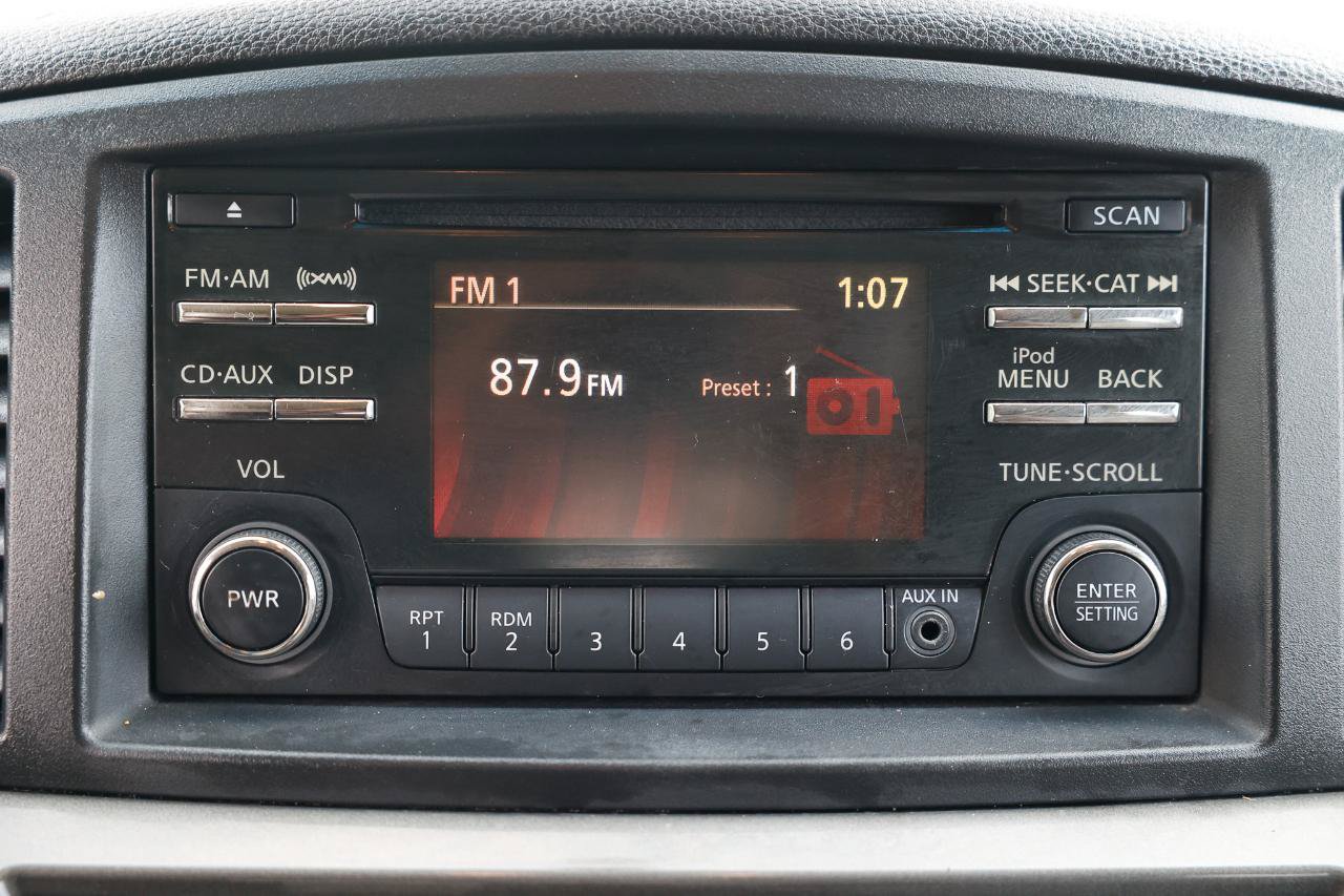 Used 2014 Nissan Quest SL FWD image 32