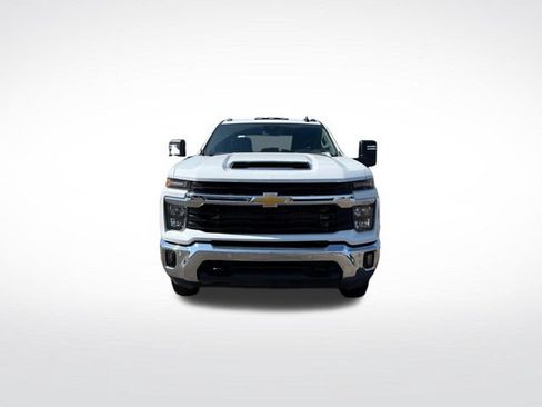 Used 2025 Chevrolet Silverado 3500 LT w/ Safety Package AWD/4WD image 2