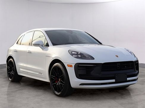 Certified 2024 Porsche Macan GTS image 11