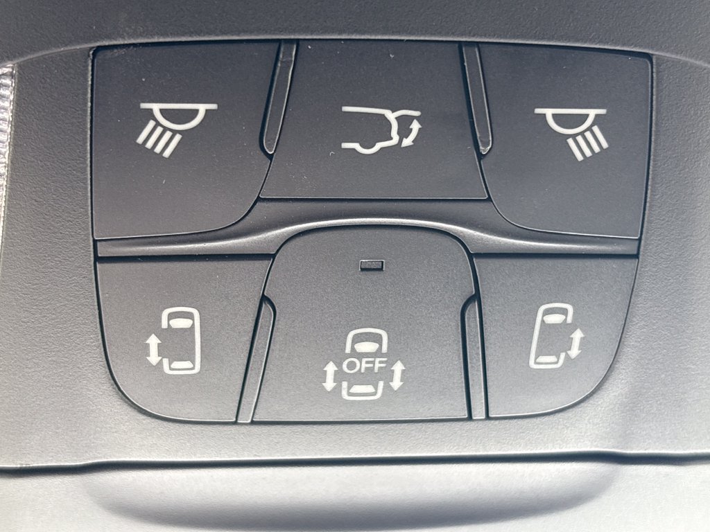 New 2027 Chrysler Pacifica Select FWD image 37