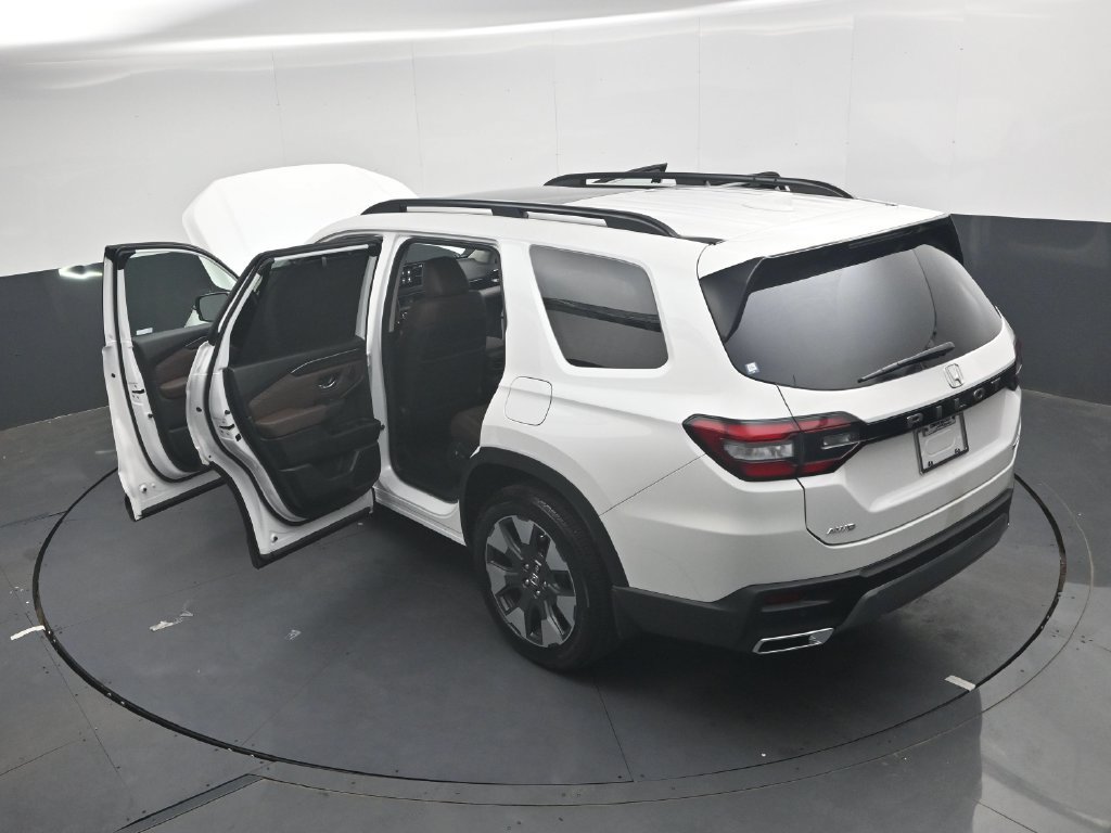 Used 2026 Honda Pilot Touring image 39