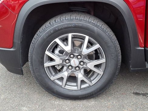 Certified 2023 GMC Acadia SLE image 28