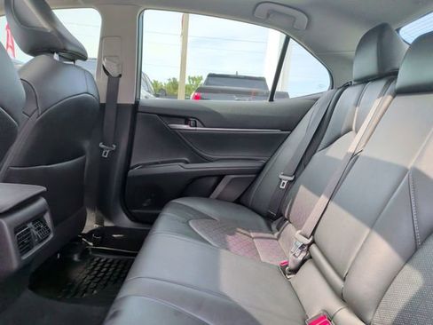 Used 2018 Toyota Camry XSE FWD image 29