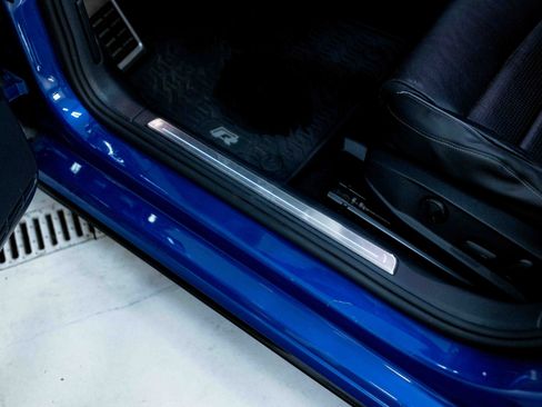 Used 2018 Volkswagen Golf R 4-Door image 37