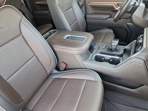 Used 2022 GMC Sierra 1500 Denali w/ Technology Package image 12