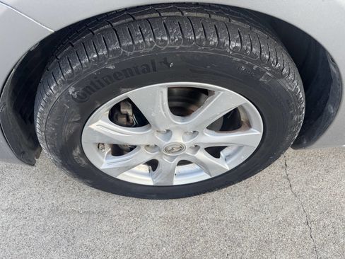 Used 2011 MAZDA MAZDA3 i Touring image 26