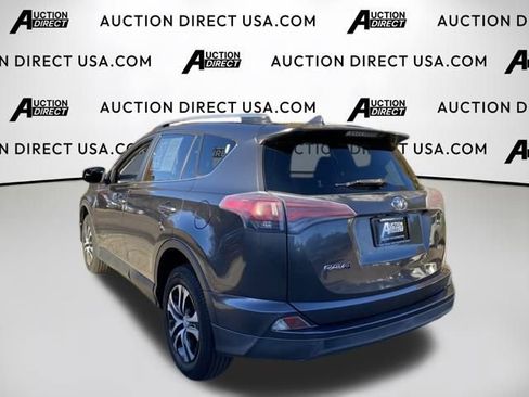 Used 2017 Toyota RAV4 LE image 8