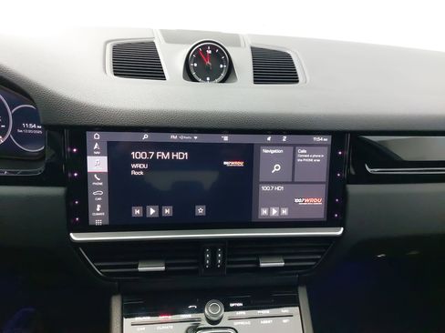 Used 2019 Porsche Cayenne image 22