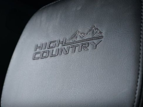 Used 2022 Chevrolet Silverado 2500 High Country w/ Z71 Off-Road Package image 22