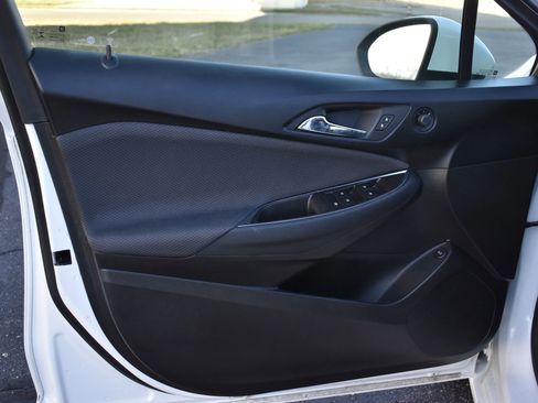 Used 2018 Chevrolet Cruze LS w/ LS Fleet Convenience Package image 12