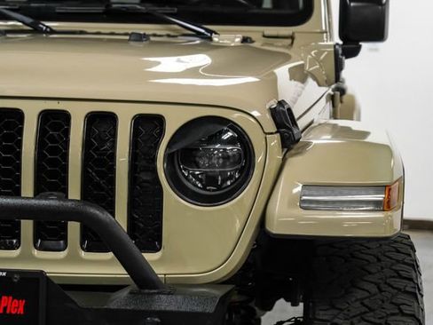 Used 2022 Jeep Wrangler Unlimited Sahara AWD/4WD image 40
