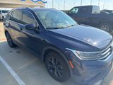 Used 2022 Volkswagen Tiguan SE image 2