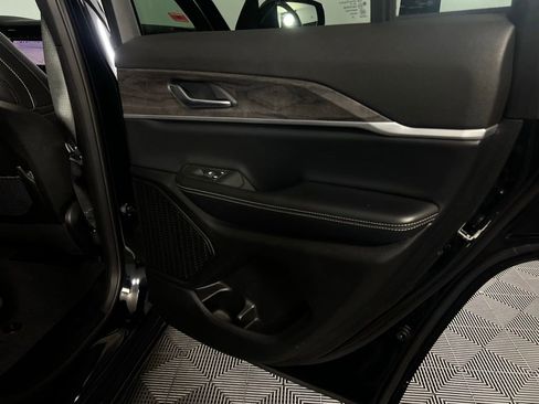 Used 2024 Jeep Grand Cherokee Limited image 30