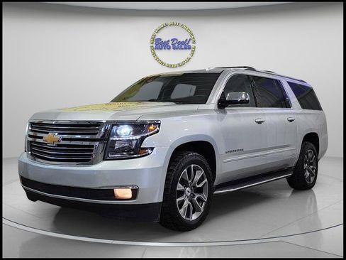 Used 2018 Chevrolet Suburban Premier AWD/4WD image 1