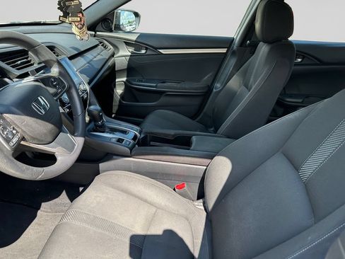 Used 2018 Honda Civic EX image 9