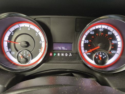 Used 2015 Dodge Grand Caravan American Value Package w/ UConnect Hands-Free Group FWD image 23