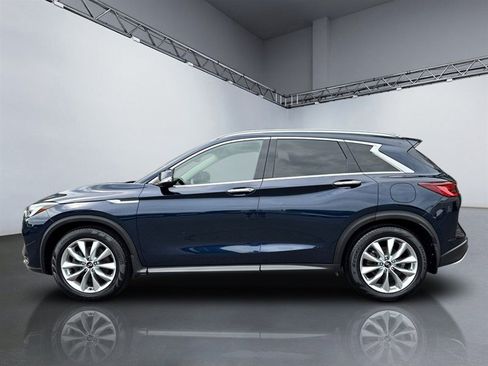 Used 2022 INFINITI QX50 Luxe AWD/4WD image 2