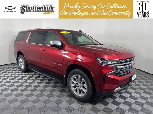 Used 2024 Chevrolet Suburban Premier image 1