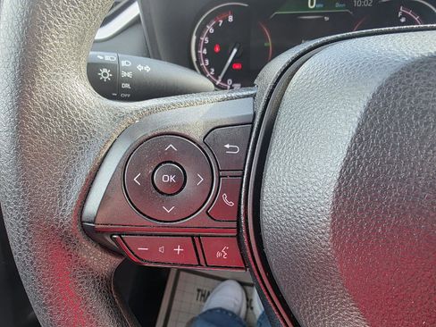 Used 2024 Toyota RAV4 LE image 17