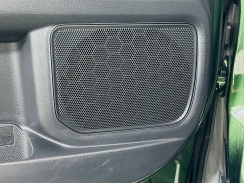 Used 2025 Toyota Sienna XLE w/ XLE Plus Package image 18