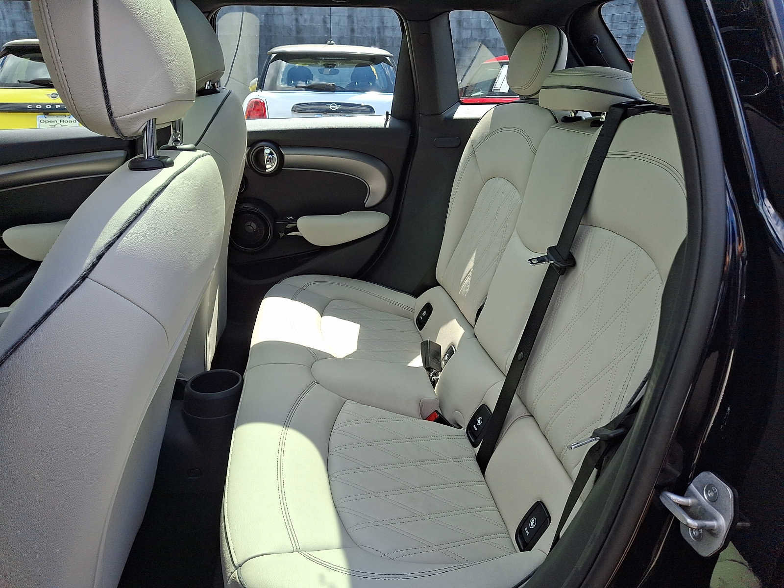 Used 2024 MINI Cooper S FWD image 8