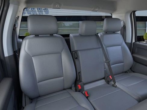 New 2025 Ford F550 4x4 Regular Cab Super Duty image 10