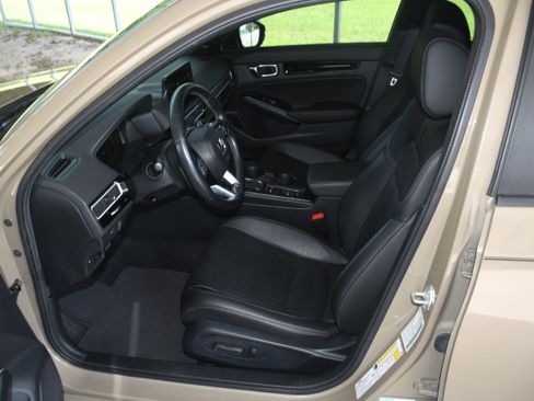 Used 2025 Honda Civic Sport Touring image 8