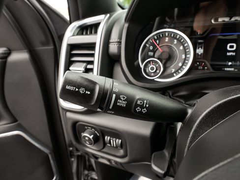 Used 2025 RAM 1500 Laramie w/ Sport Appearance Package AWD/4WD image 22