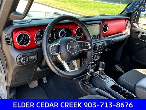 Used 2020 Jeep Gladiator Rubicon AWD/4WD image 15