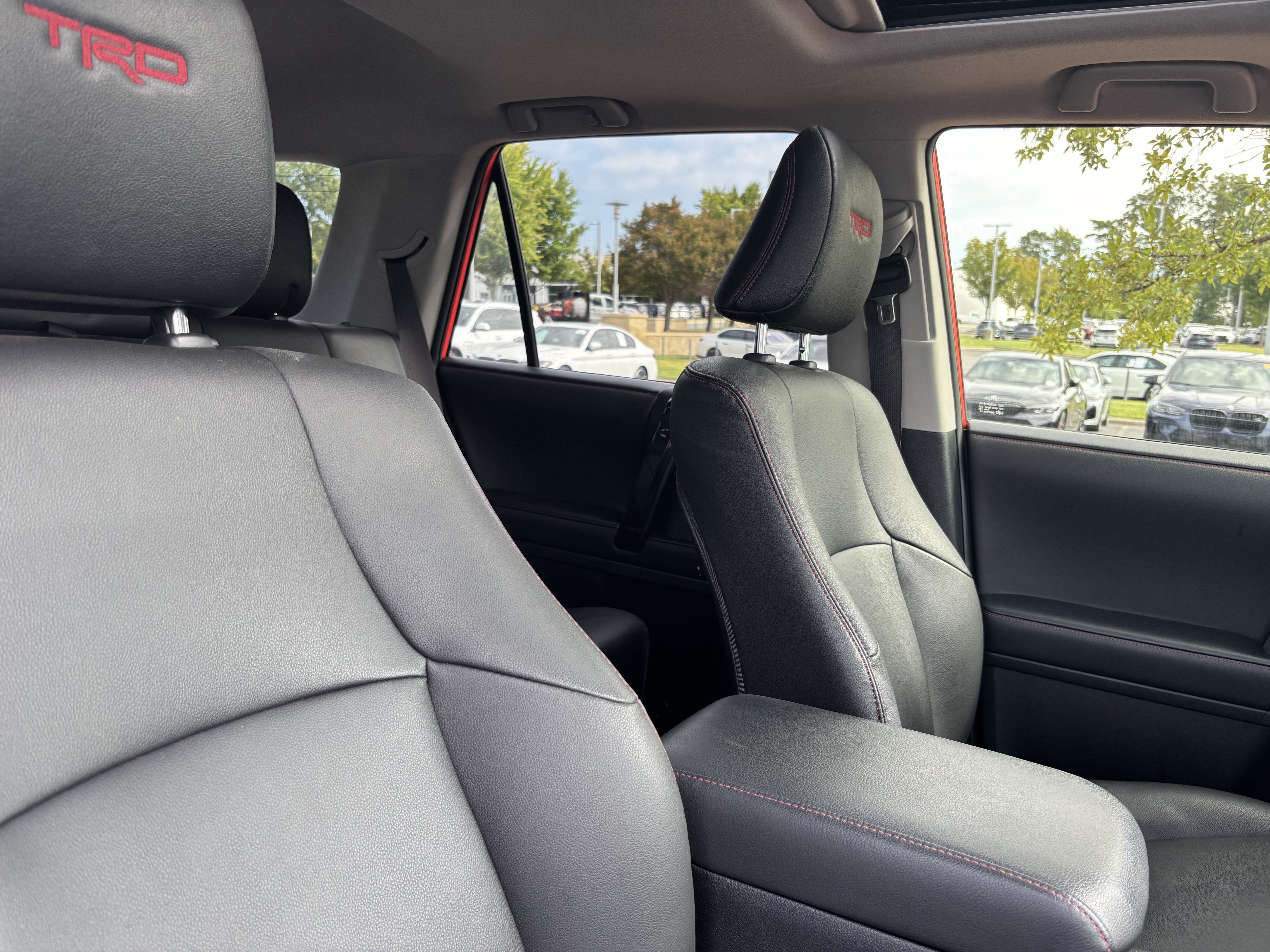 Used 2024 Toyota 4Runner TRD Off-Road Premium w/ Moonroof Package AWD/4WD image 35