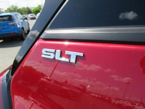 Used 2020 GMC Terrain SLT w/ Preferred Package FWD image 9