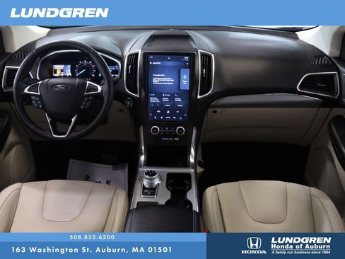 Used 2021 Ford Edge Titanium image 17