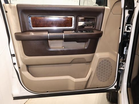 Used 2010 Dodge Ram 2500 Truck Laramie image 10